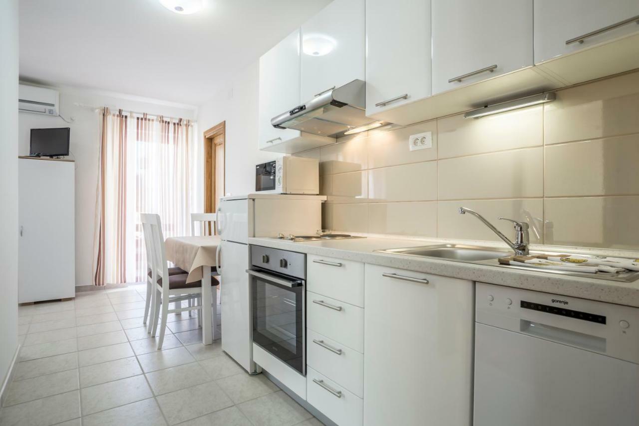 Apartments Bezmalinovic 2 Bol Exteriér fotografie